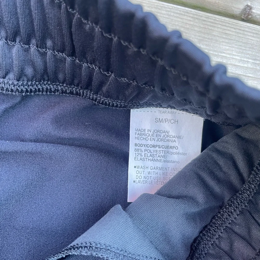 Black Under Armour pants (S) - Picture 8 of 8